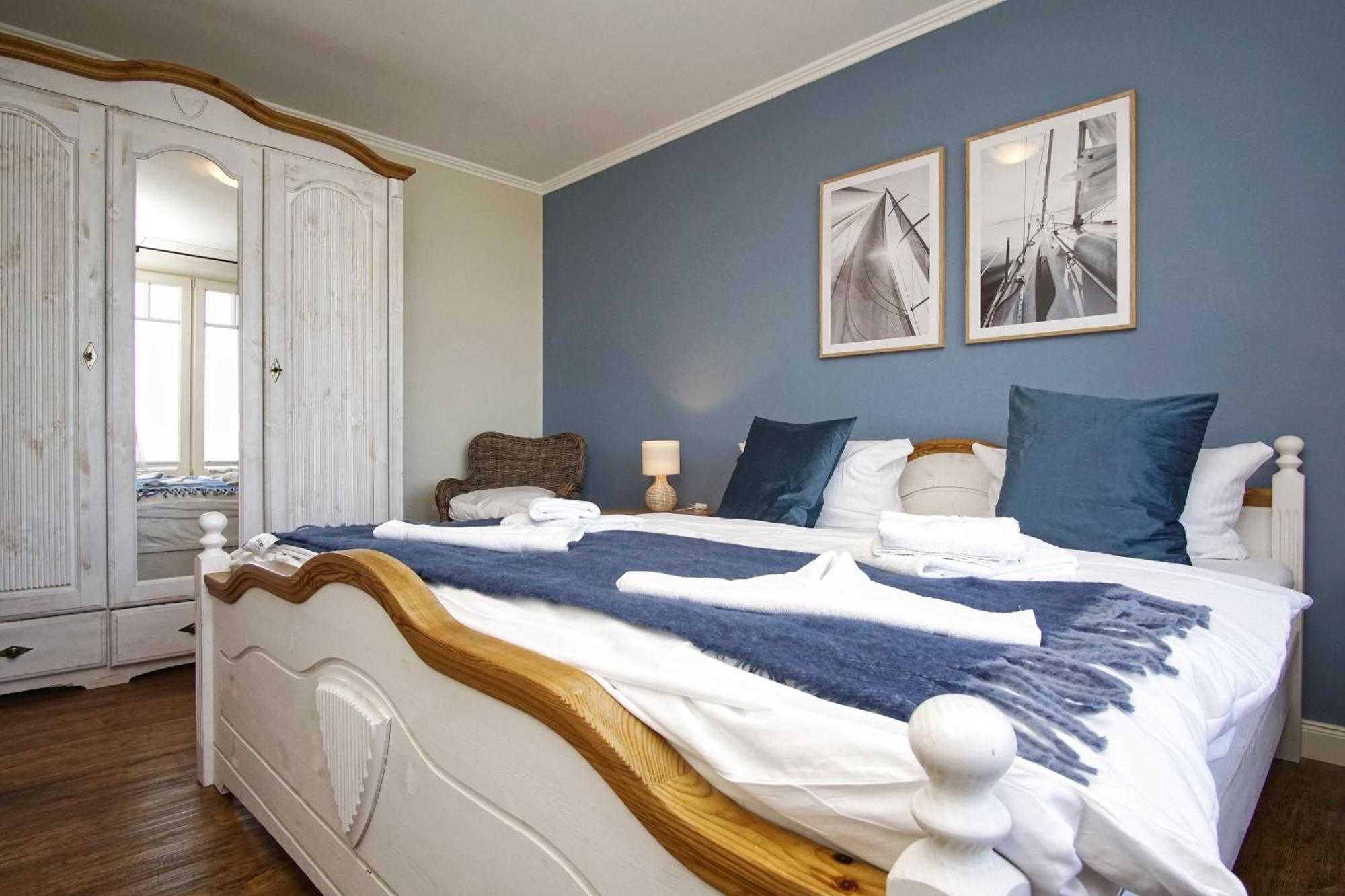 Ferienwohnung Mit Traumhaftem Meerblick - Haus Am Meer Fewo 02 Lohme Exterior foto